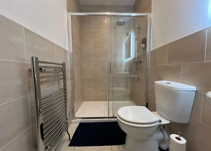 1 Bed Close To Arena Sleeps Up To 4 People F3 Апартаменти