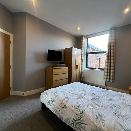 1 Bed Close To Leeds Arena Sleeps Up To 4 People F3 Apartment