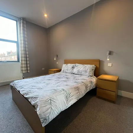 Apartment 1 Bed Close To Leeds Arena Sleeps Up To 4 People F3