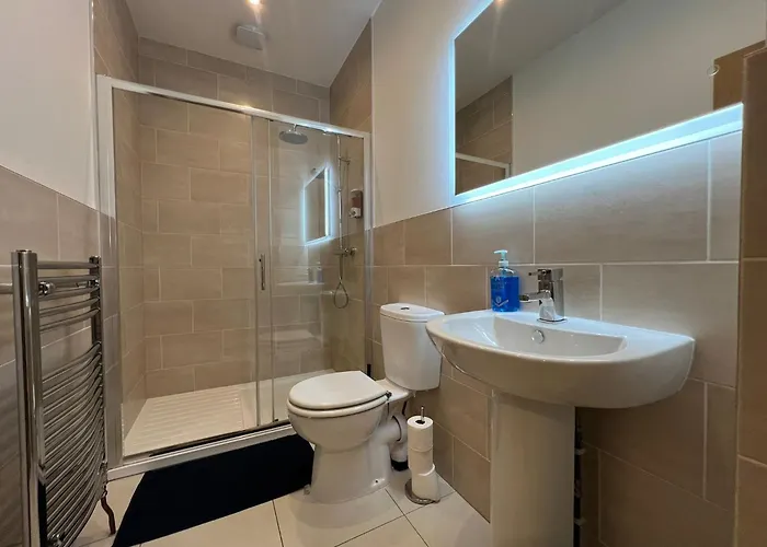 1 Bed Close To Arena Sleeps Up To 4 People F3 Leeds (West Yorkshire)